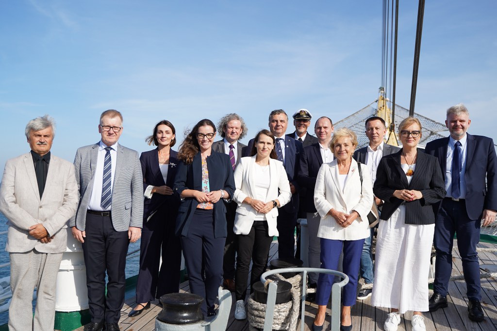 Spotkanie parlamentarzyst&oacute;w i przedstawicieli władz wojew&oacute;dzkich i miejskich z władzami UMG