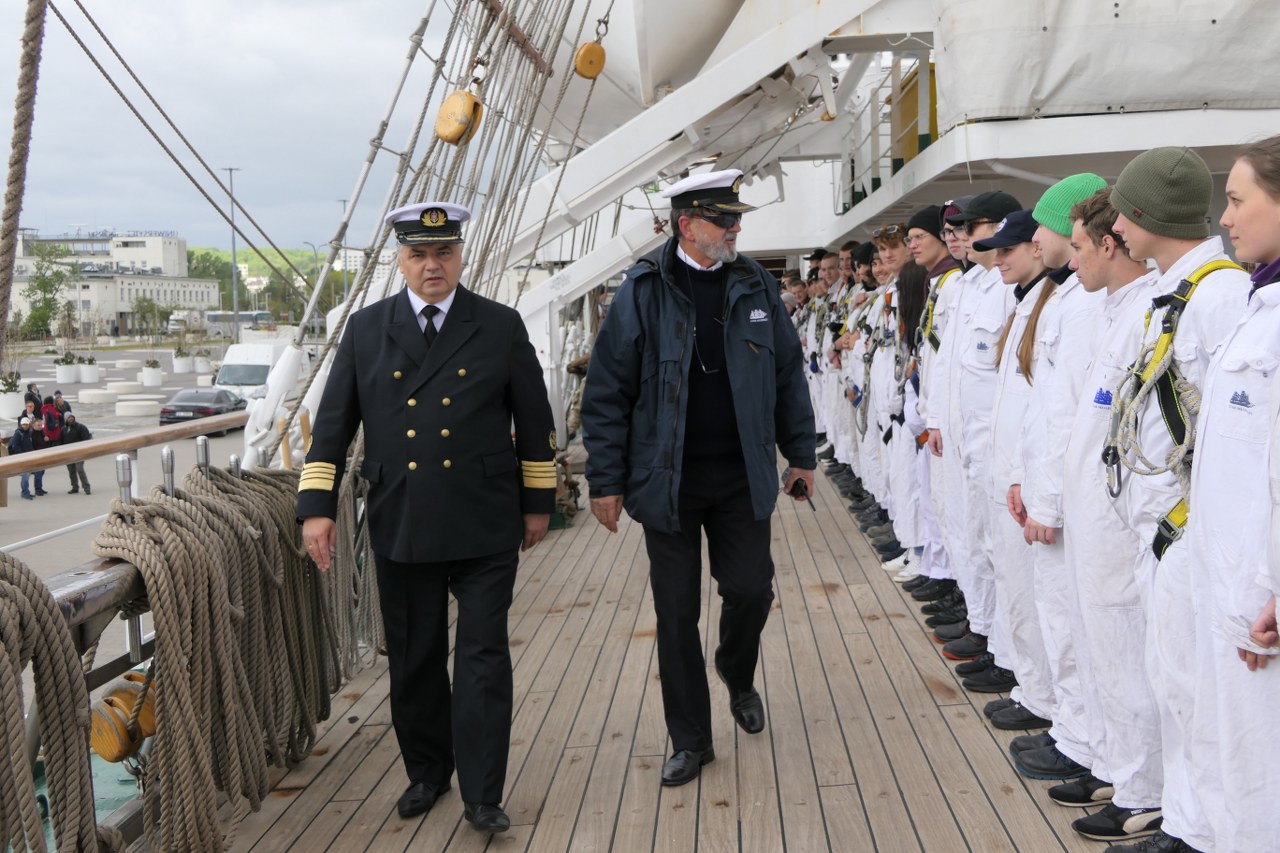 &bdquo;Dar Młodzieży&rdquo; zacumował w macierzystym porcie w Gdyni