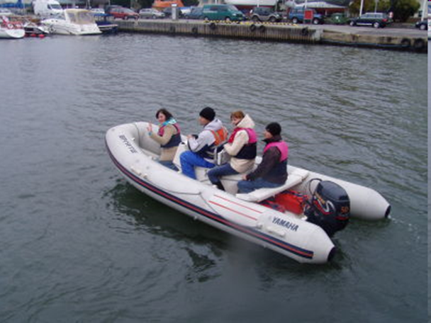 Szkolenia motorowodne dla student&oacute;w AMG