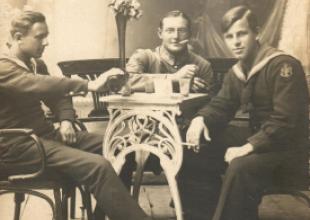 Uczniowie SM w Tczewie: Stanisław Markuszewski z bratem i Zygmunt Prumbs, lata 20.