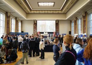 Wnętrze Auli podczas Dnia Otwartego