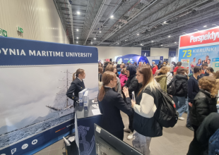 Oferta UMG zaprezentowana podczas targ&oacute;w edukacyjnych w Warszawie