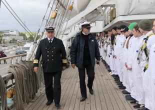 &bdquo;Dar Młodzieży&rdquo; zacumował w macierzystym porcie w Gdyni