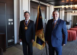 Rektor UMG prof. Adam Weintrt oraz rektor Dalian Maritime University w Chinach SHAN Hongjun