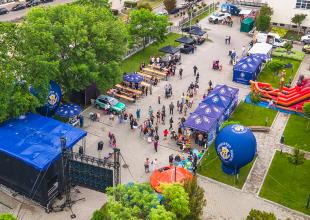 Morski Festiwal Nauki 2025 - Dziedziniec Wydziału Nawigacyjnego