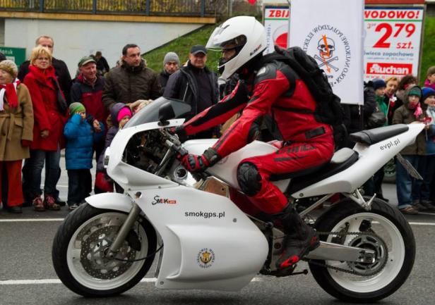 Akademia Morska poczas Parady Niepodległości, fot. Tobiasz Męczykowski