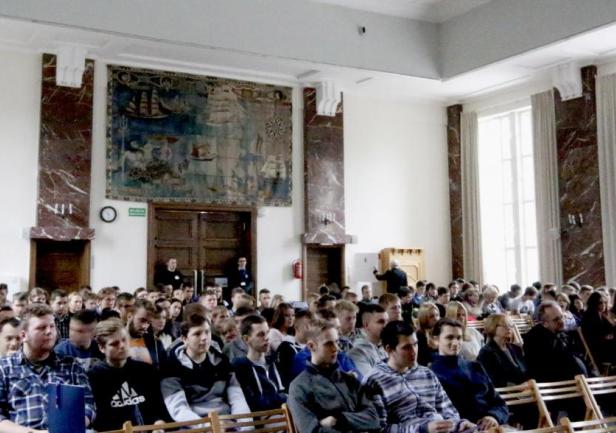 Zaproszona młodzież ze szk&oacute;ł ponadgimnazjalnych, fot. Katarzyna Okońska