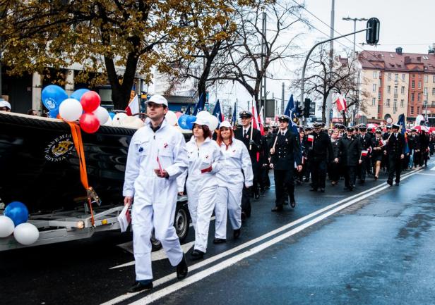 Marynarze z Daru Młodzieży podczas Parady Niepodległości, fot. Kamil Dopke
