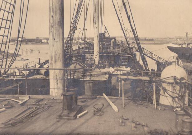 Rozpoczęcie remontu &ndash; pokład; styczeń 1930 r.