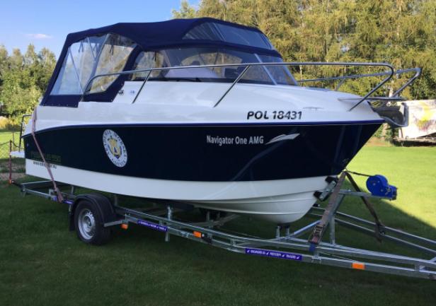 Studenci AMG realizują pomiary hydrograficzne