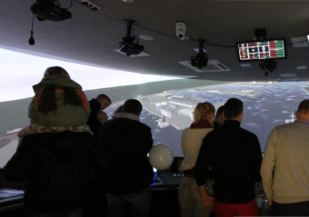 Symulator Mostka Nawigacyjnego podczas 23 Finału WOŚP, fot. Magdalena Bergańska